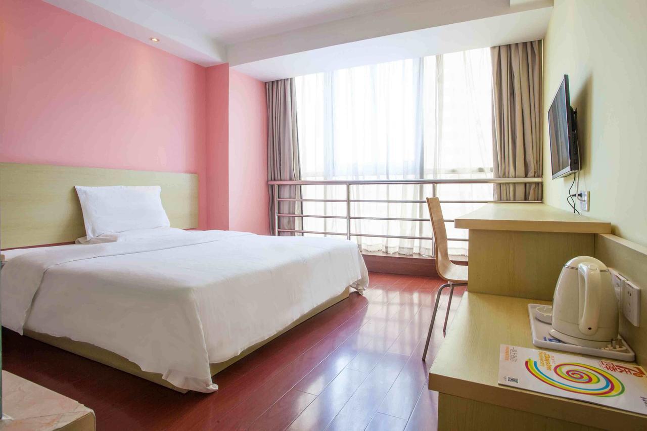 7Days Inn Huaihua Mayang Binhe Road Exterior photo